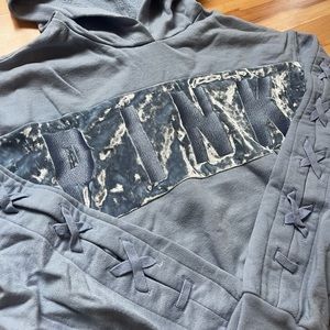 VS PINK lace cropped crew